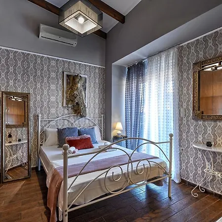 Milon By Posarellivillas Skinés